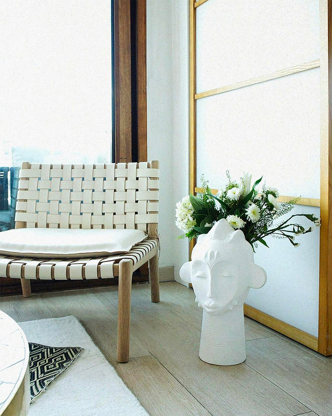 vase Atelier 22b salon branding